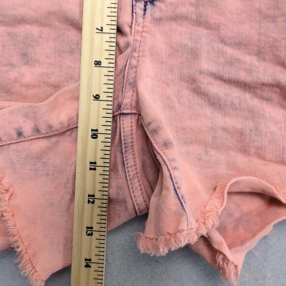 Torrid Pink Acid Wash Stretch Denim Jean Shorts Women's 12 Raw Fringe 33x4.5" - Picture 5 of 10